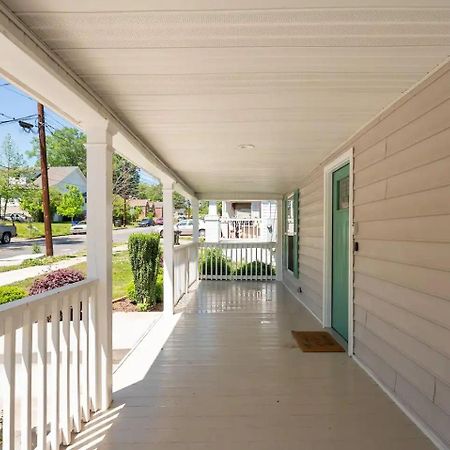 Modern 3-Bedroom, Big Fence Yard, Pets Stay Free Durham Luaran gambar