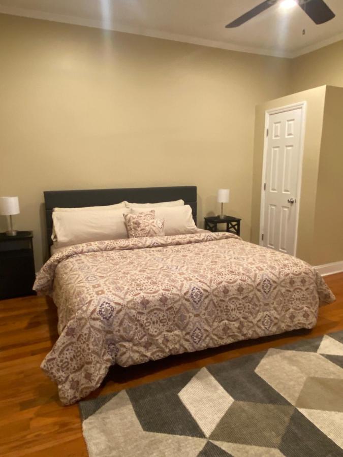 Modern 3-Bedroom, Big Fence Yard, Pets Stay Free Durham Luaran gambar