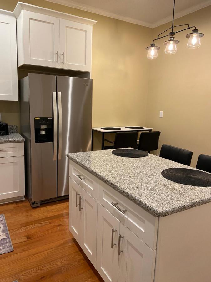 Modern 3-Bedroom, Big Fence Yard, Pets Stay Free Durham Luaran gambar