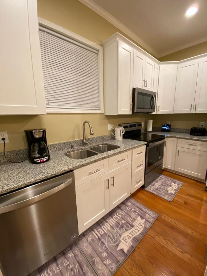 Modern 3-Bedroom, Big Fence Yard, Pets Stay Free Durham Luaran gambar