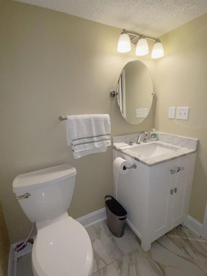 Modern 3-Bedroom, Big Fence Yard, Pets Stay Free Durham Luaran gambar