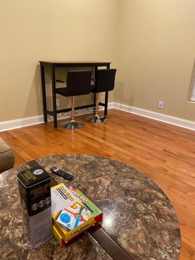 Modern 3-Bedroom, Big Fence Yard, Pets Stay Free Durham Luaran gambar