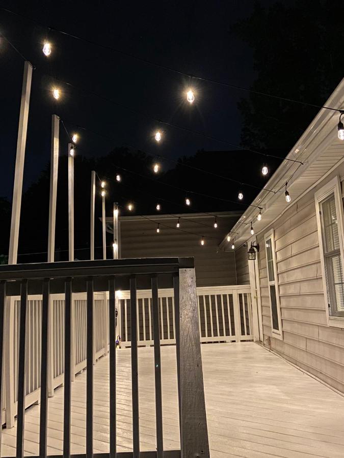 Modern 3-Bedroom, Big Fence Yard, Pets Stay Free Durham Luaran gambar