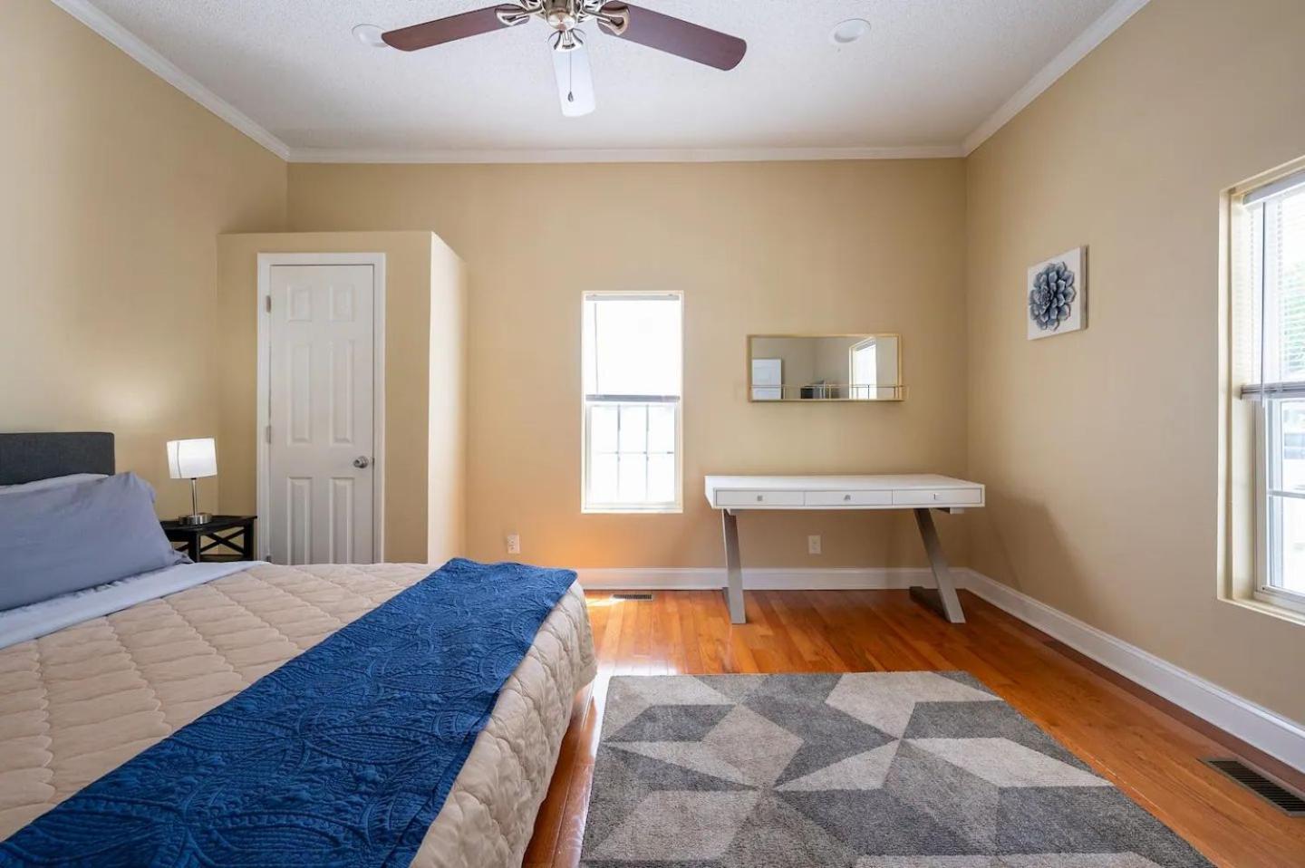 Modern 3-Bedroom, Big Fence Yard, Pets Stay Free Durham Luaran gambar