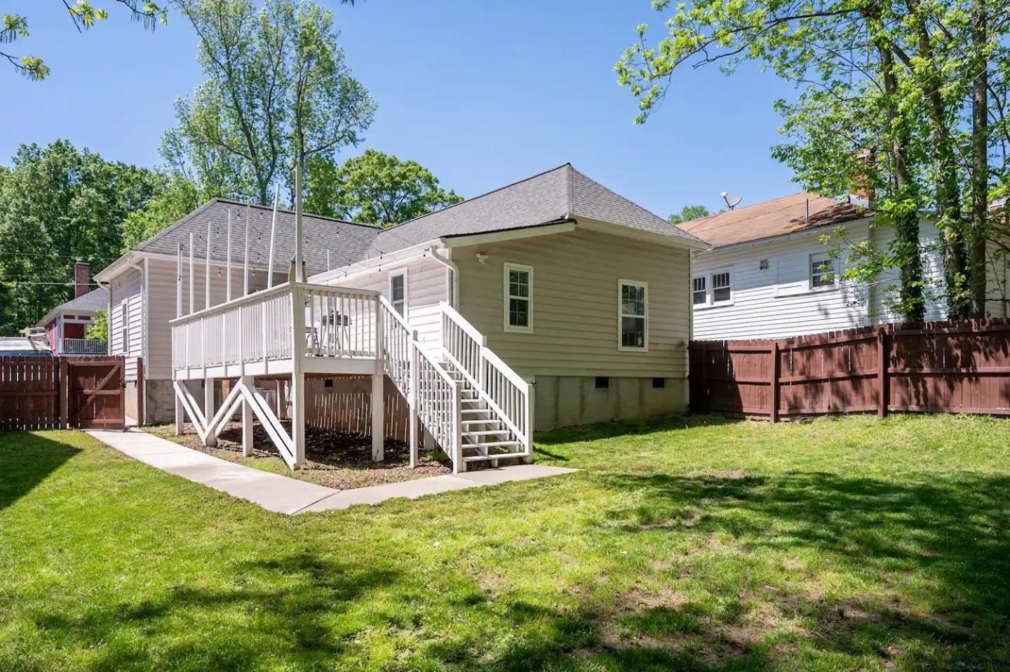 Modern 3-Bedroom, Big Fence Yard, Pets Stay Free Durham Luaran gambar