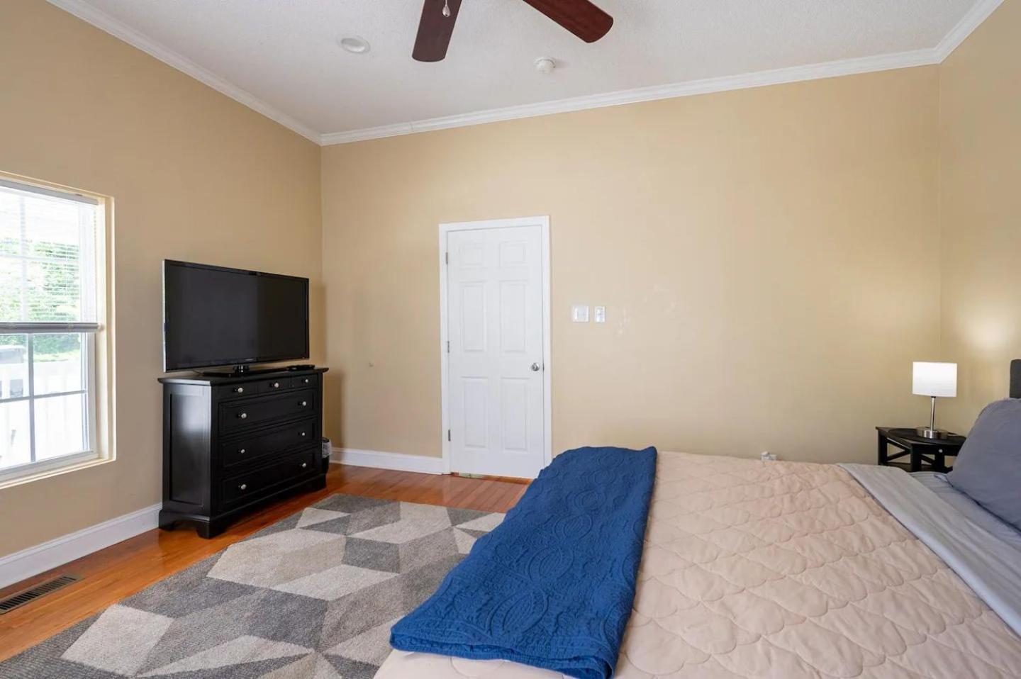 Modern 3-Bedroom, Big Fence Yard, Pets Stay Free Durham Luaran gambar